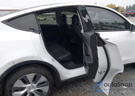 2020 Tesla Model Y Long Range Dual Motor All-Wheel Drive z USA, uszkodzony, nr VIN 5YJYGDEEXLF055748